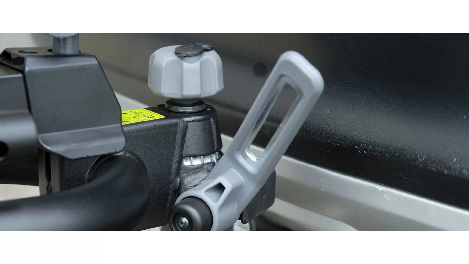 Buzzrack Eazzy 3 (Tow Ball) 3 Bike Platform Rack - BR-EAZZY-3 - View 4