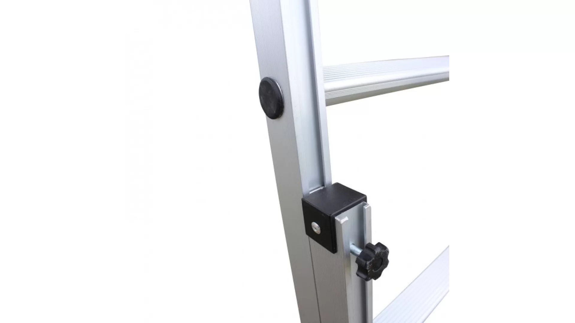 Darche Intrepidor 2 Medium Roof Top Tent (T050801515C) - View 9