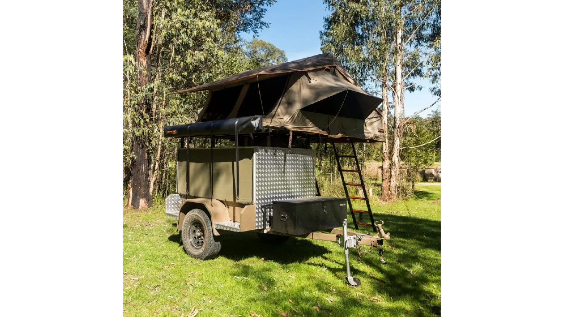 Darche Basecamp 2200 Roof Top Tent (T050801636) - View 3