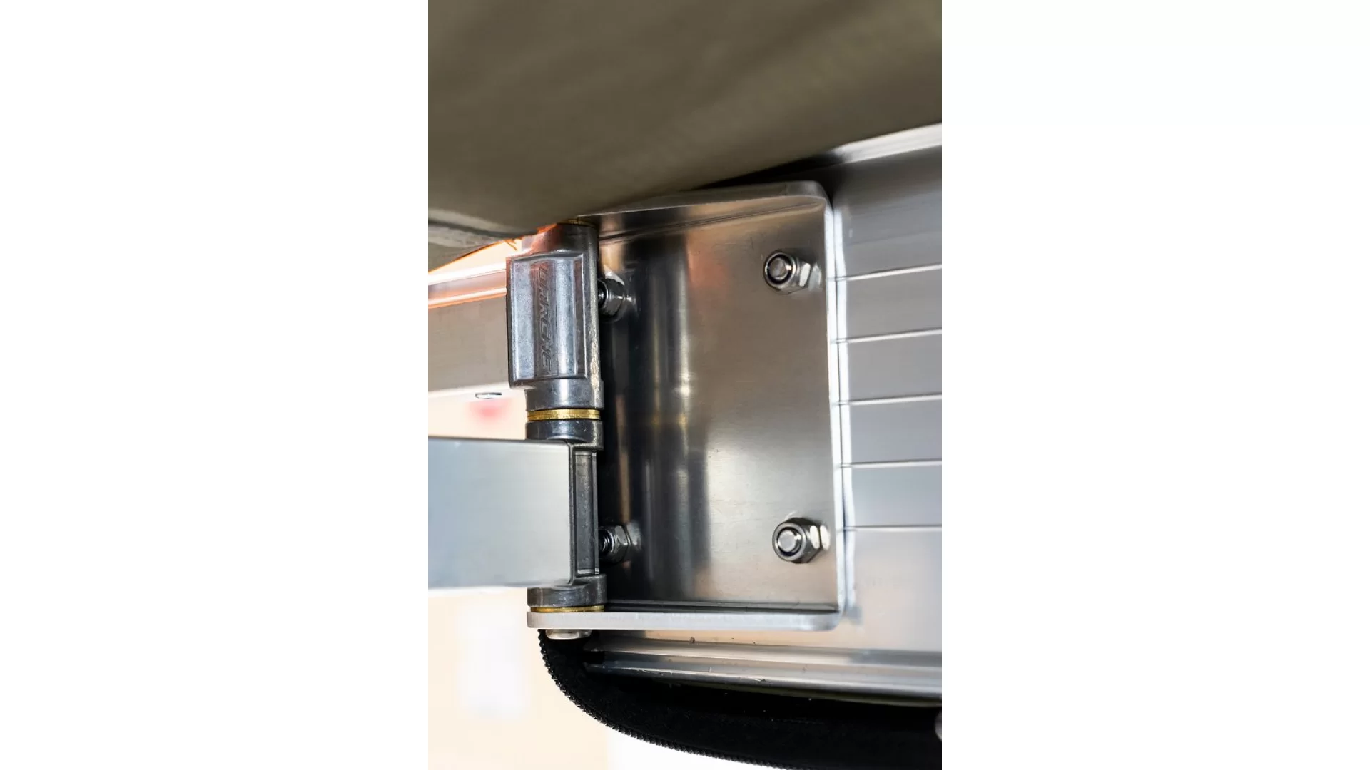 Darche Eclipse 270 G2 Left (T050801743) - View 8