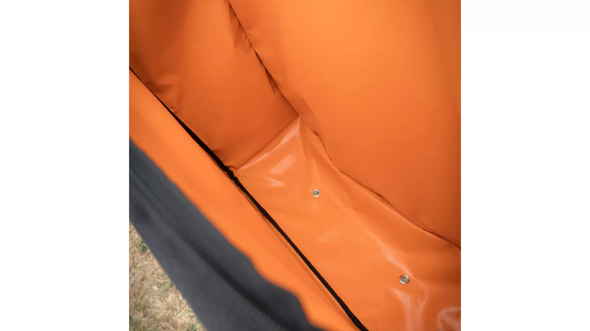 Darche OffGrid Spare Wheel Mounted Luggage Bag (T050802013) - View 2