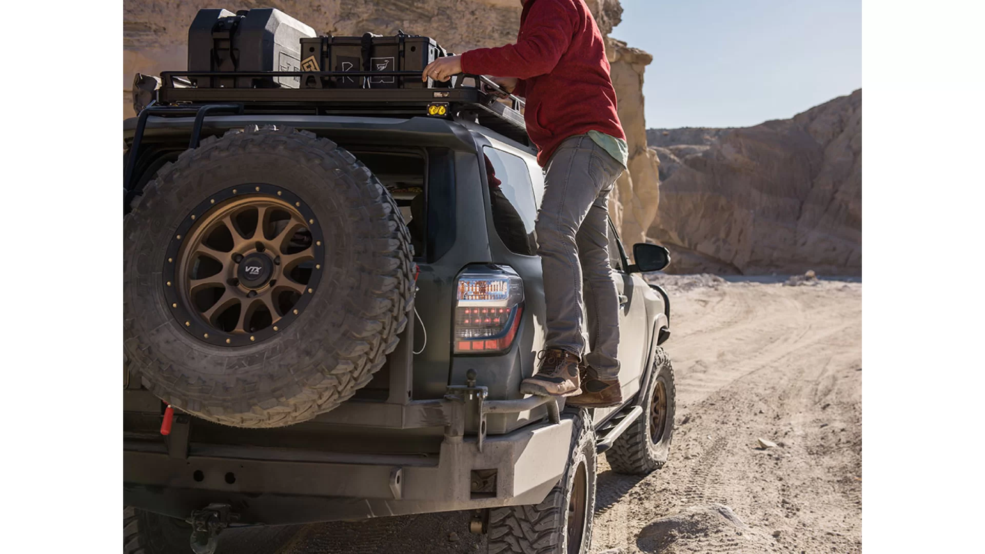 Expedition Rail Kit - Sides - for 2570mm (L) Rack - KRXS013 - View 1