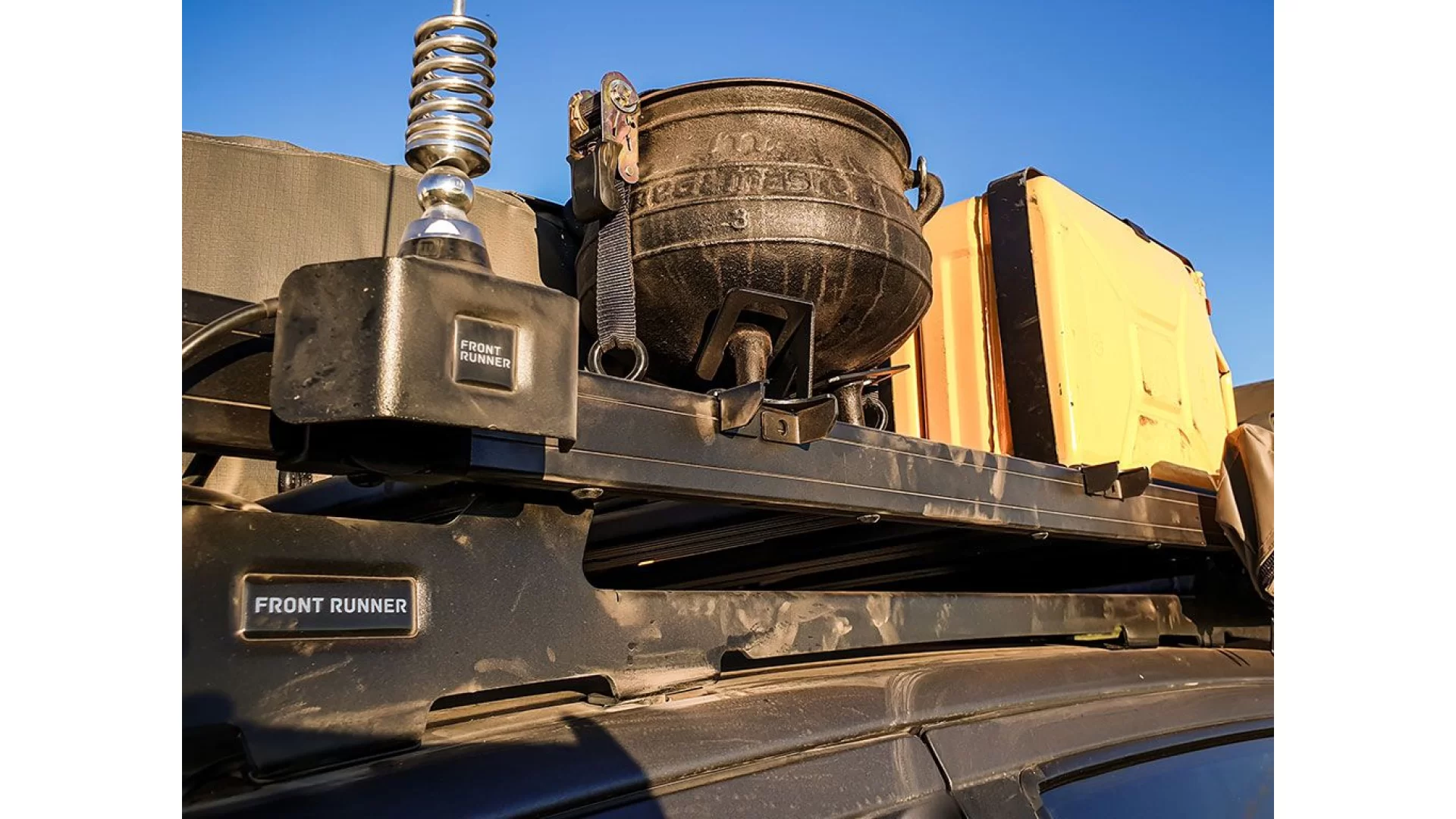 Potjie Pot/Dutch Oven Carrier - RRAC062 - View 1