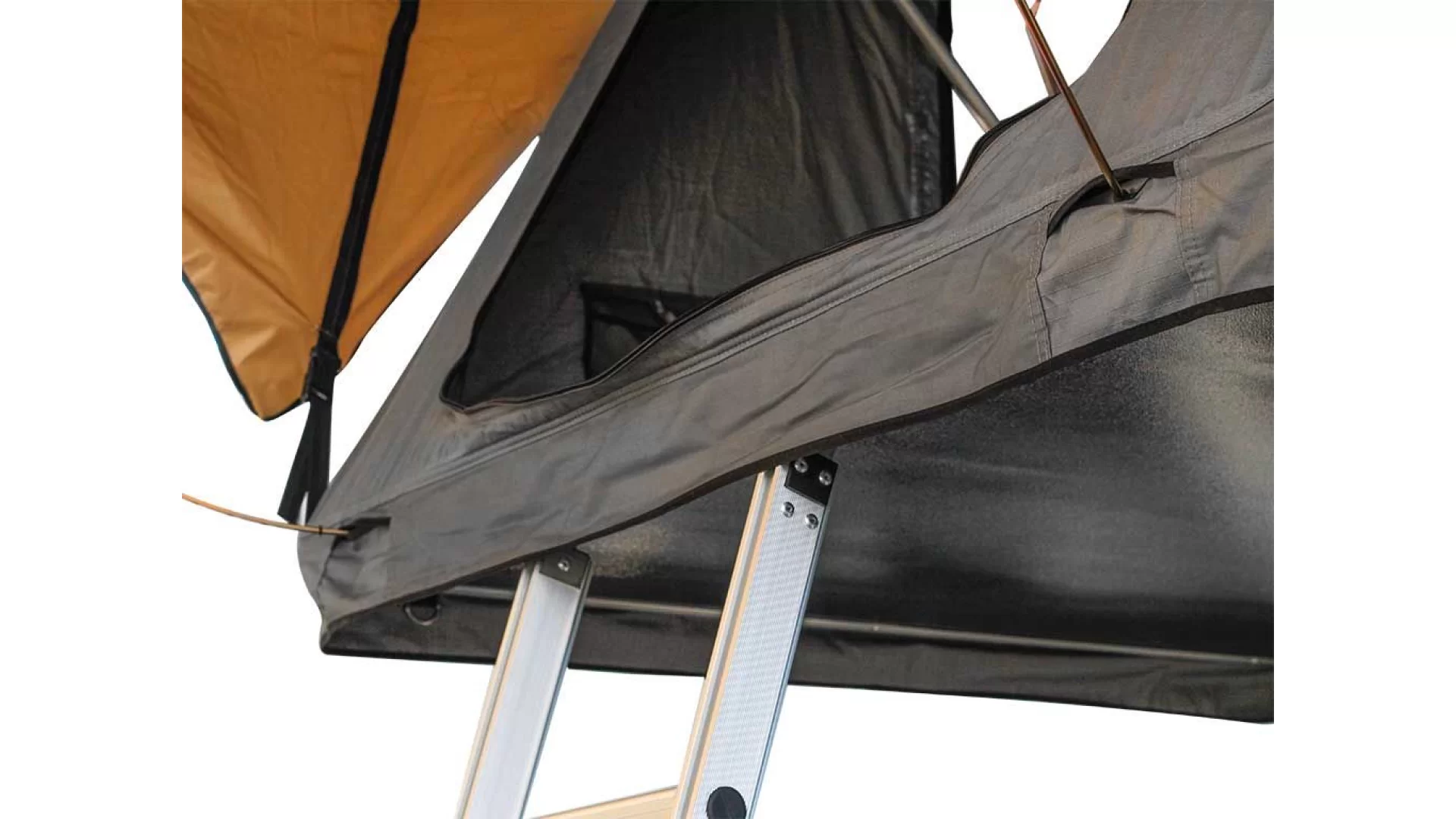 Roof Top Tent - TENT031 - View 1