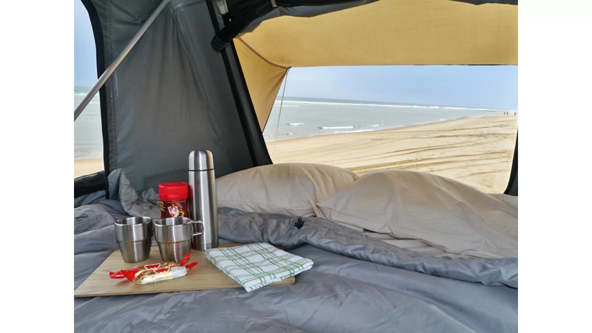 Roof Top Tent - TENT031 - View 7