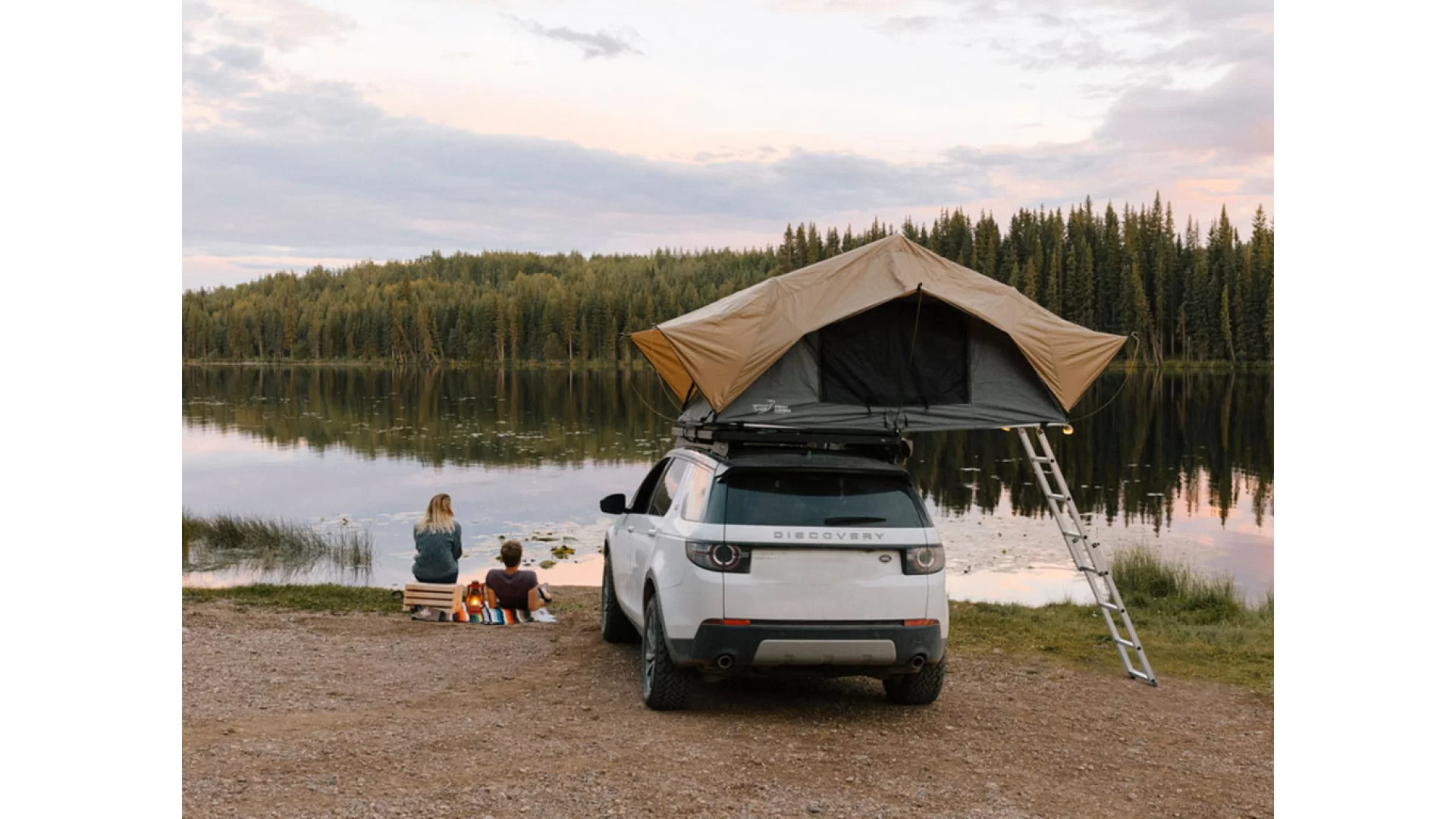 Roof Top Tent - TENT031 - View 3