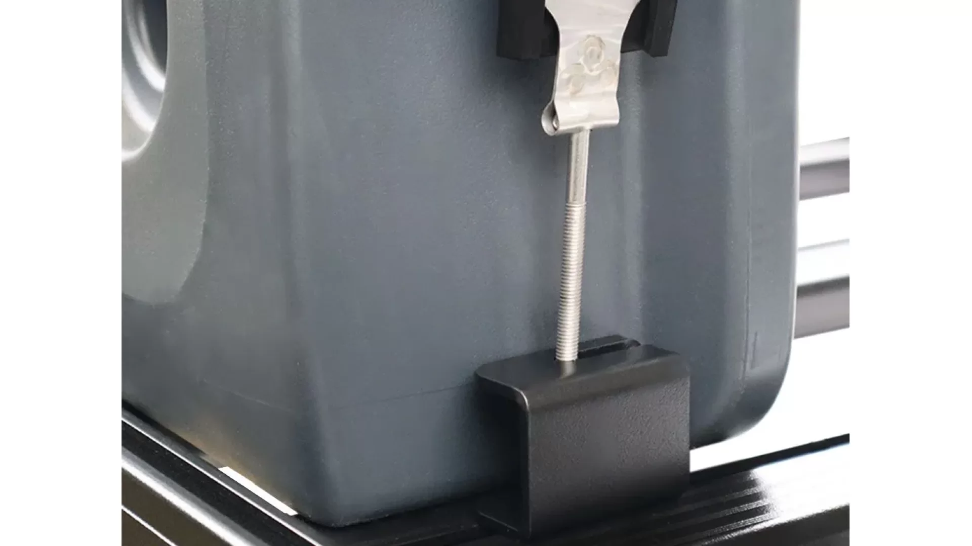 Front Runner Pro Water Tank With Mounting System / 20L (WTAN070) - View 2