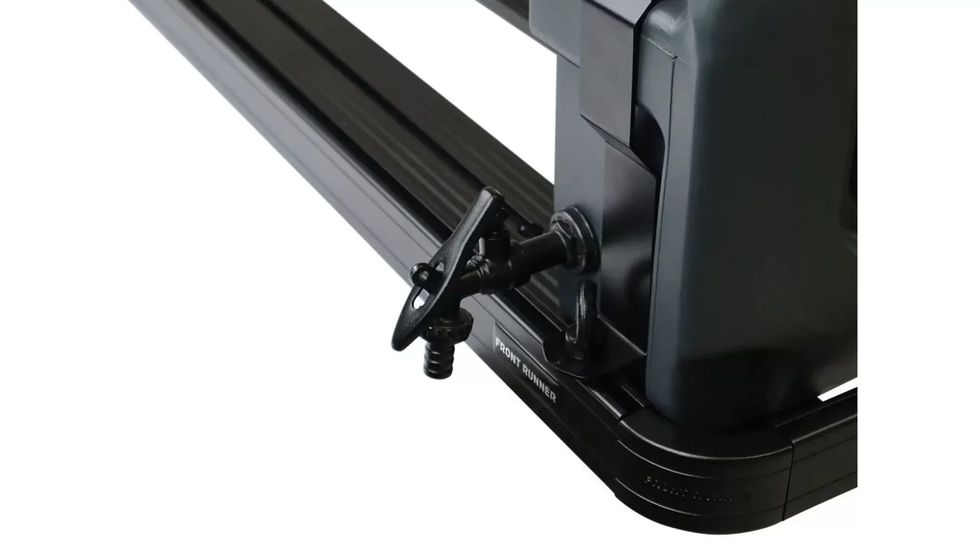 Front Runner Pro Water Tank With Mounting System / 20L (WTAN070) - View 1