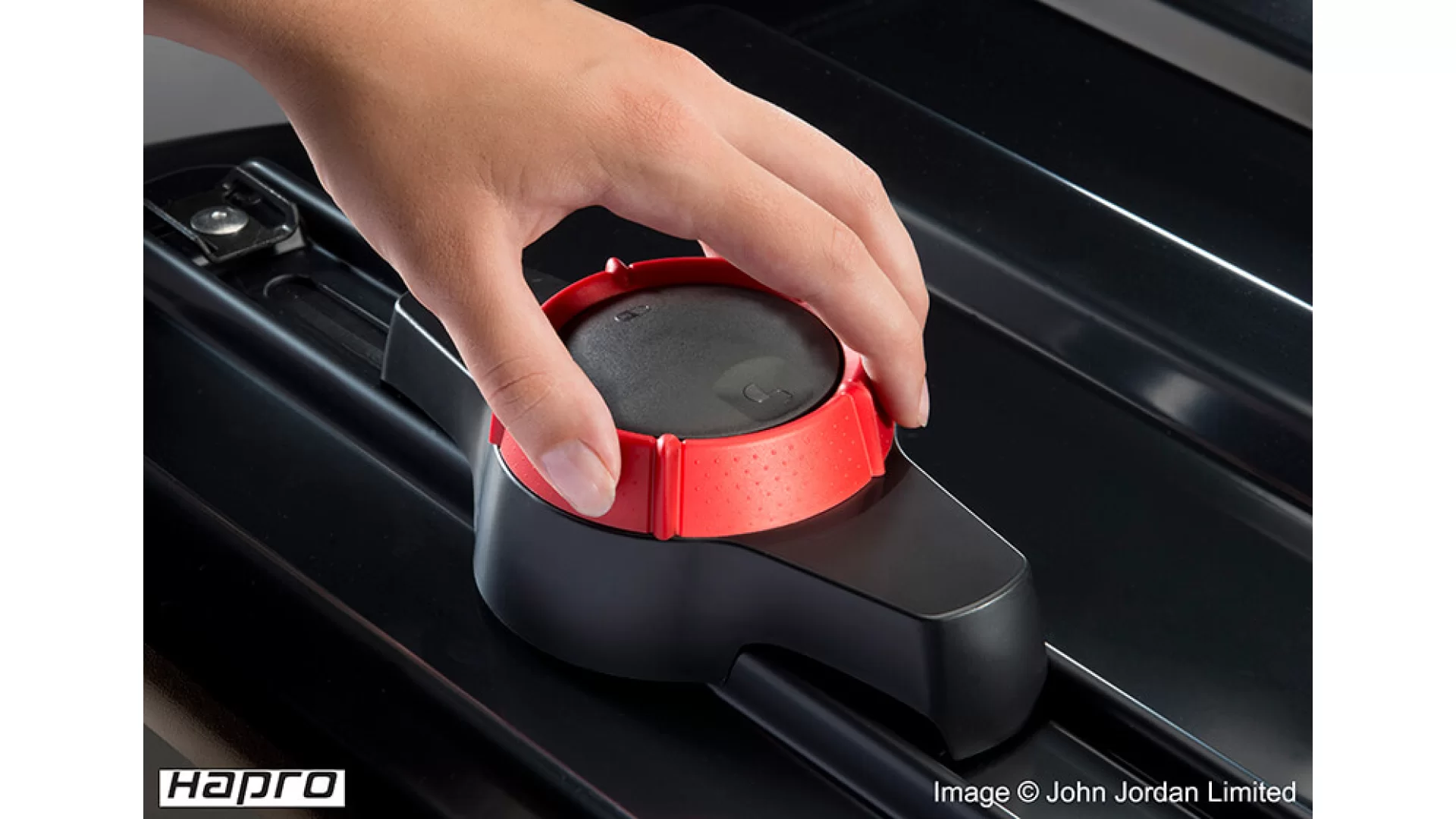 Hapro Trivor Anthracite Black 440 litre Roof Box - 35370 - View 3