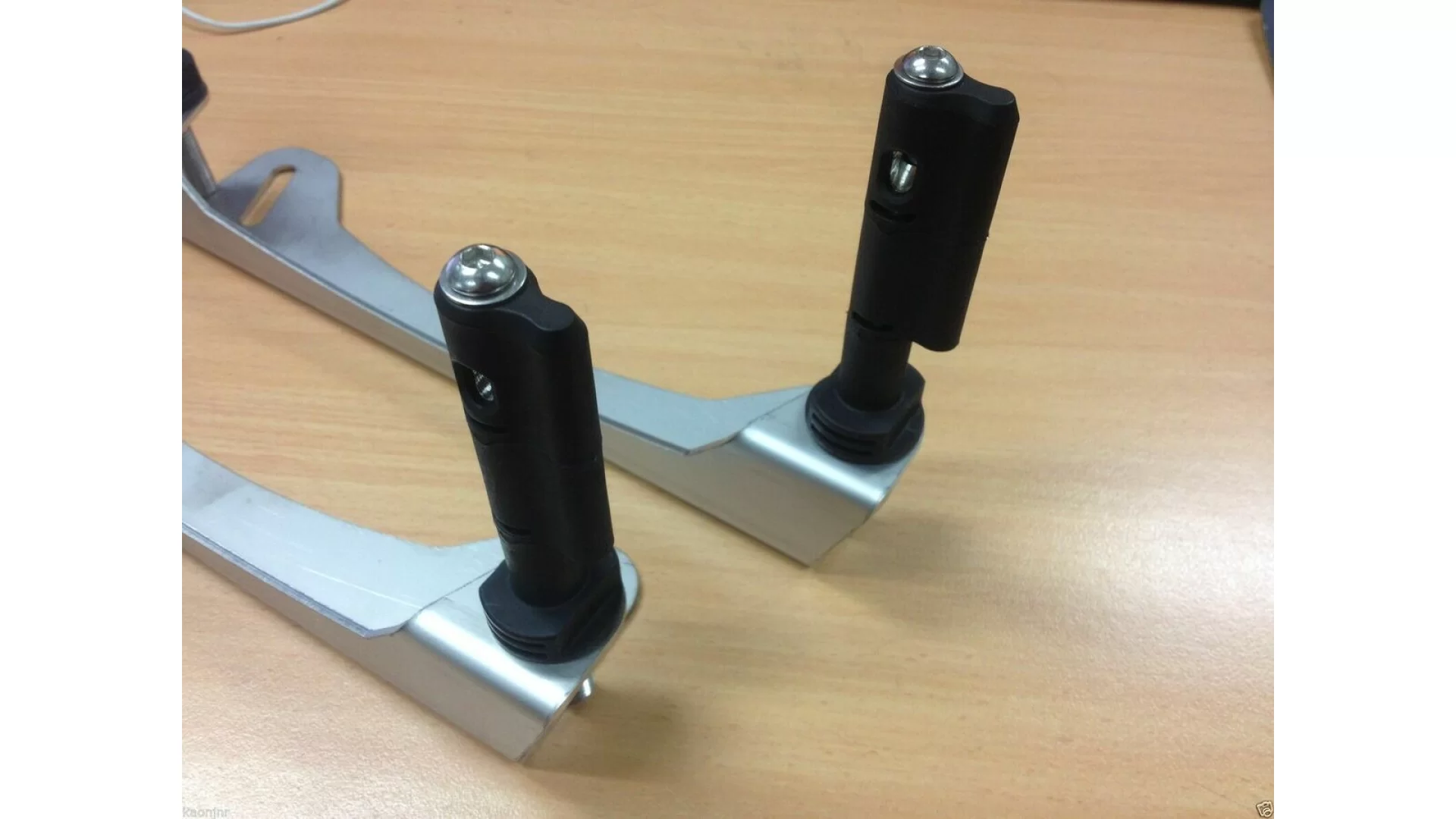 Kaon Tradesman Maxtrax Mounts to suit Rhino-Rack Pioneer Tradie Platform [Option: No Pins] - KS0040 - View 2