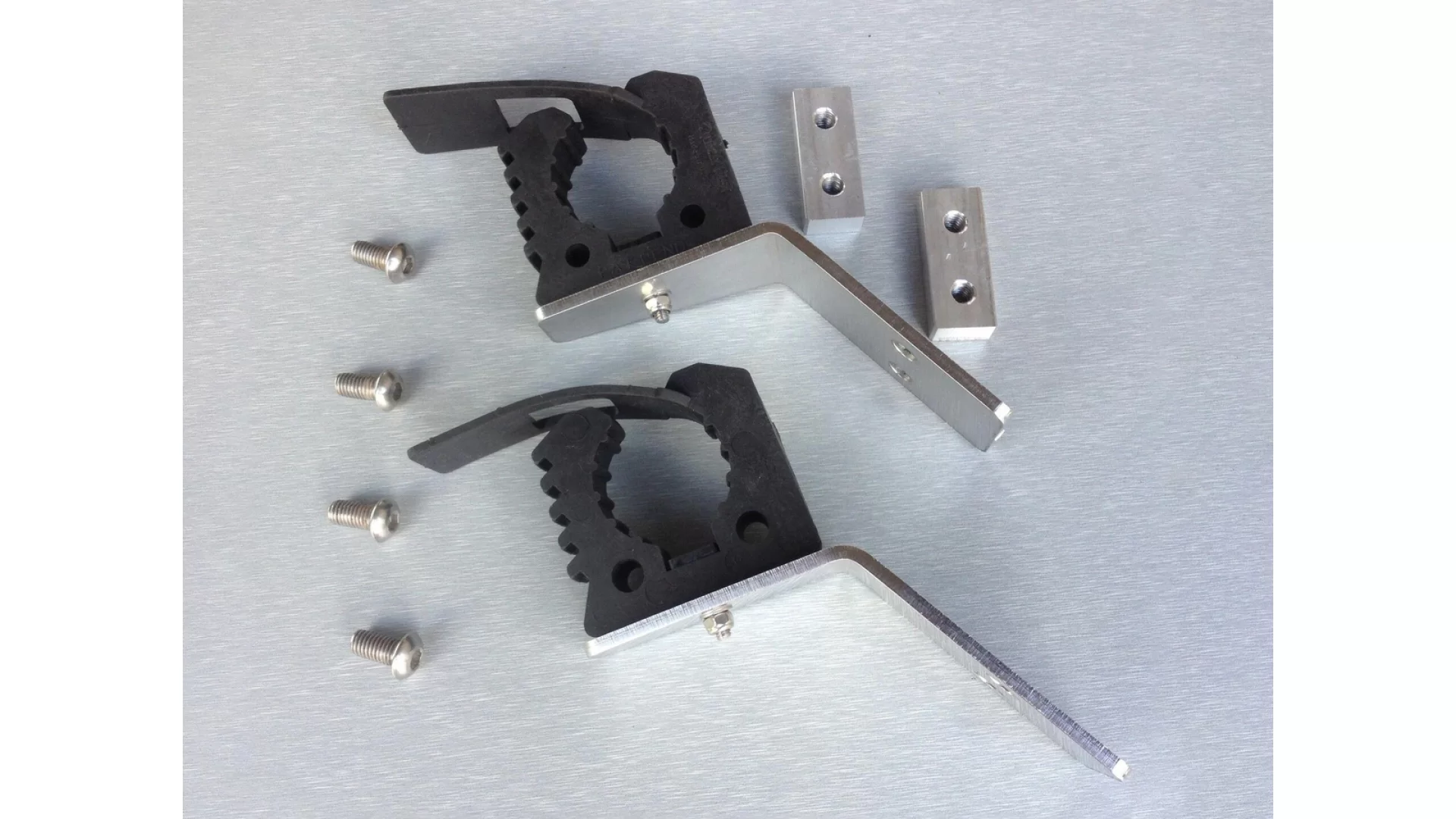 Kaon QuickFist Clamp Shovel Holder with Bracket to suit Rhino-Rack Pioneer Platform - KS0068 - View 3