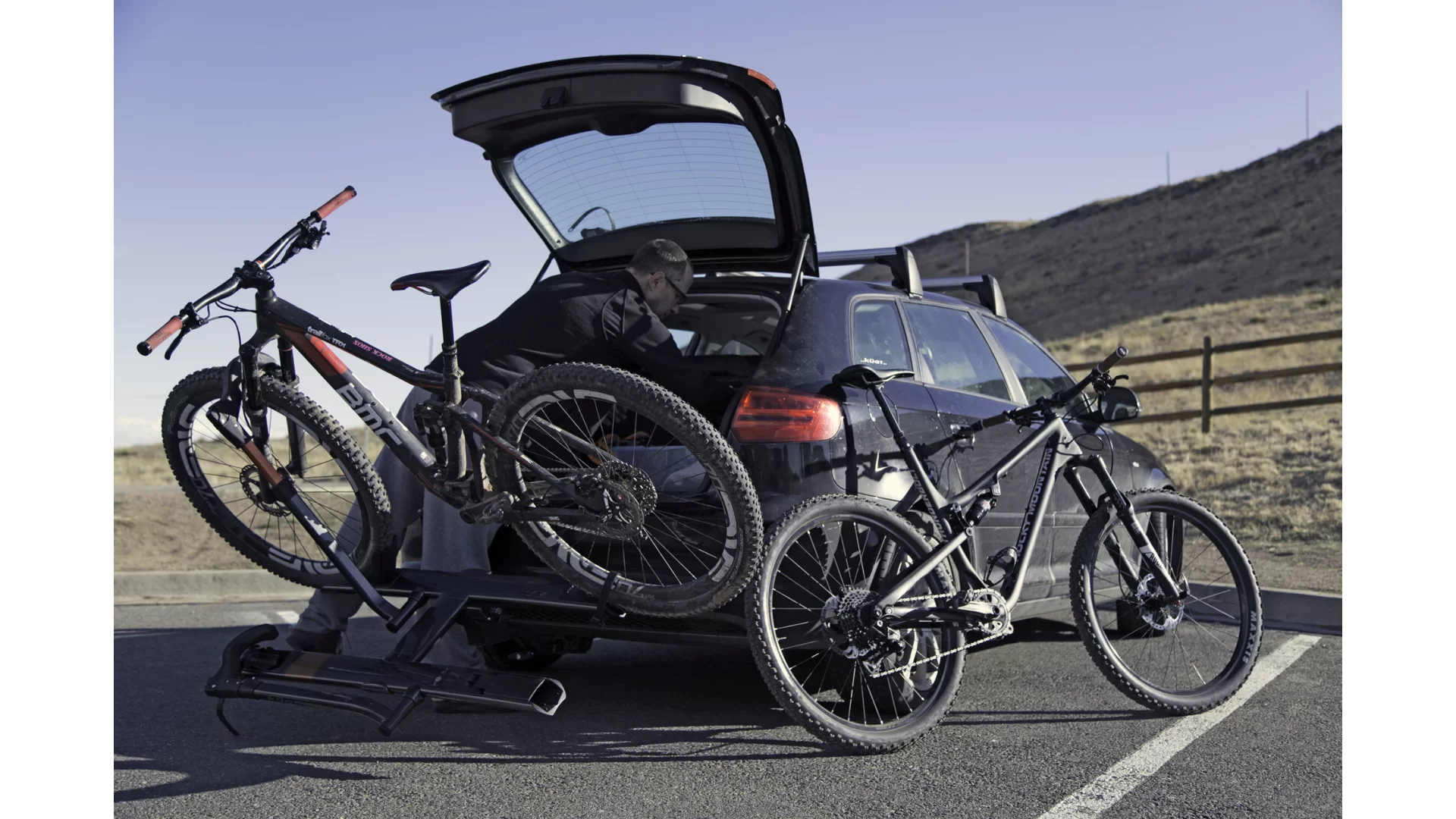 Kuat Sherpa 2.0 Black 2 Bike Hitch Mounted Carrier (SH22B) - View 1