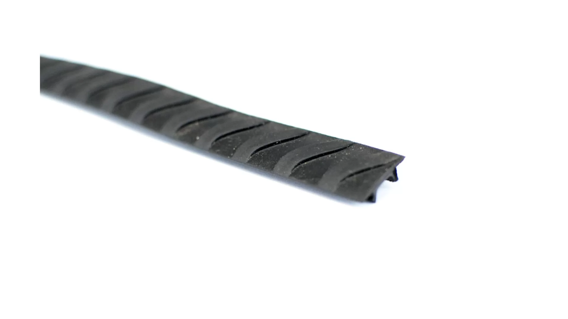 Rhino Rack VORTEX GENERATING STRIP 400MM M626 - View 2