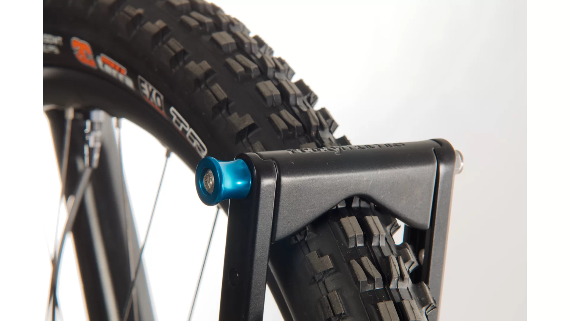 Rocky Mounts AfterParty 2 Bike Hitch Mounted Carrier (10270) - View 5