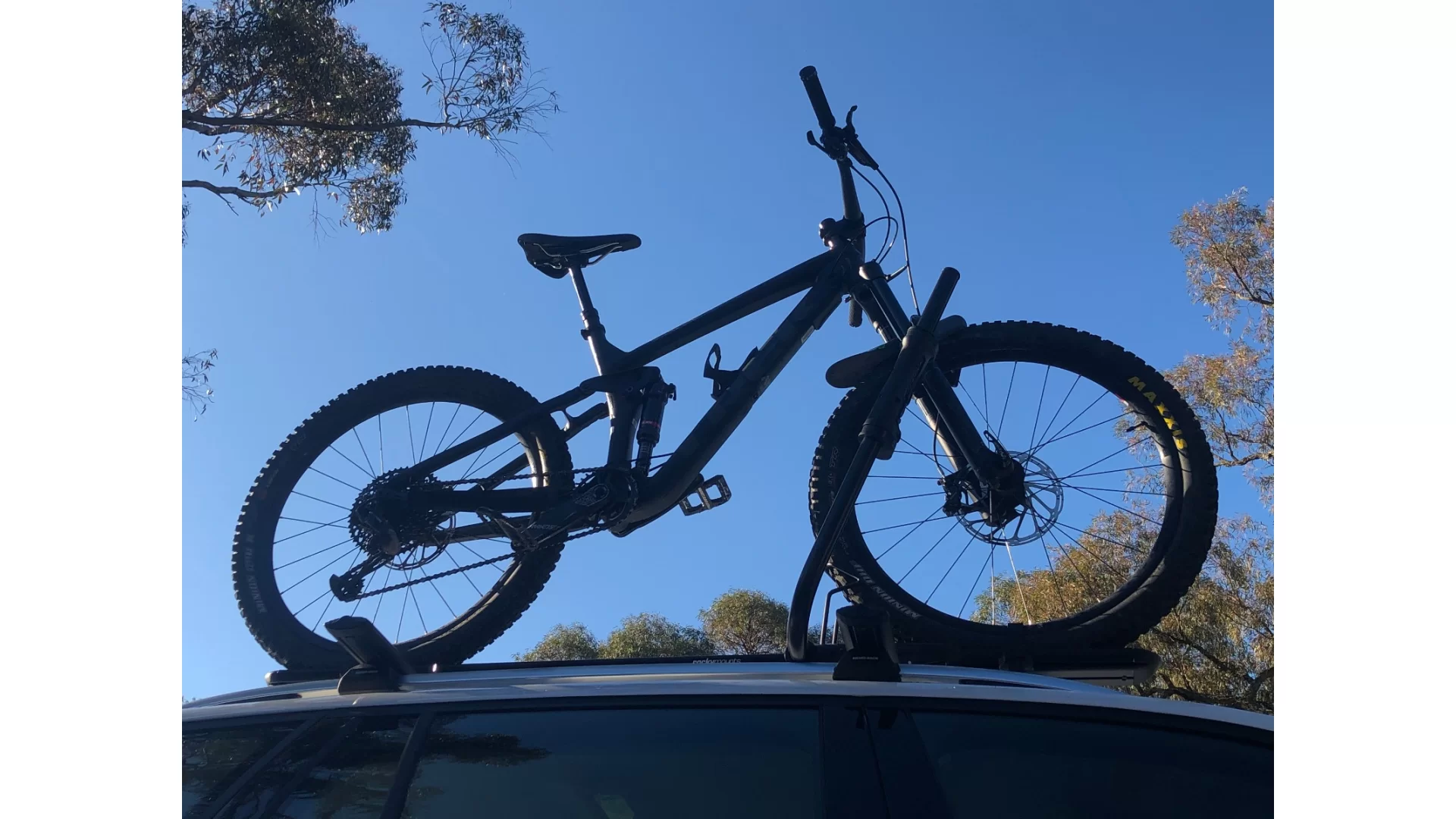 RockyMounts BrassKnuckles Roof Mounted Bike Carrier (12010) - View 7