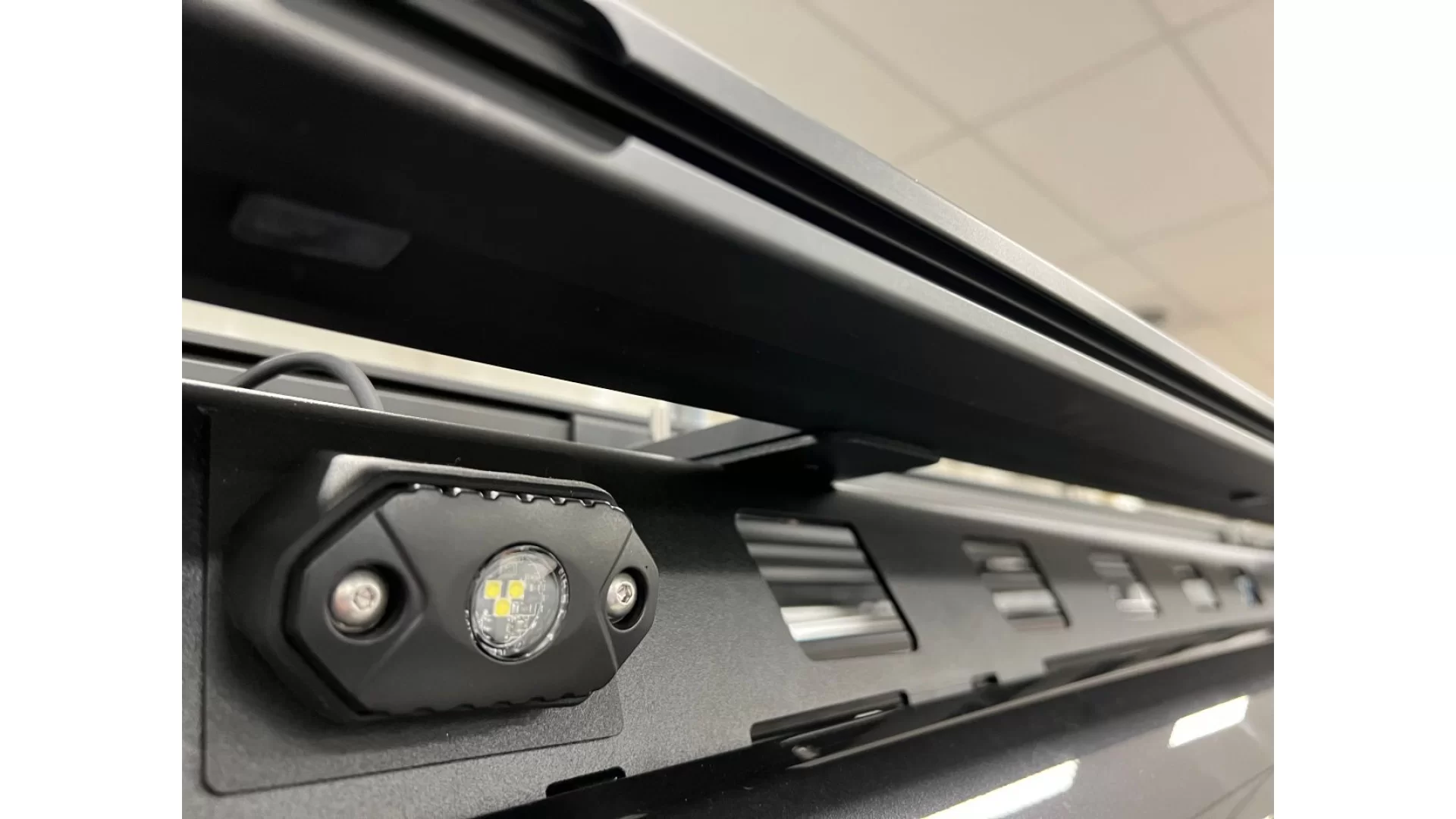 Rola Ridge Mount for Chevrolet Silverado (RM36847) - View 2