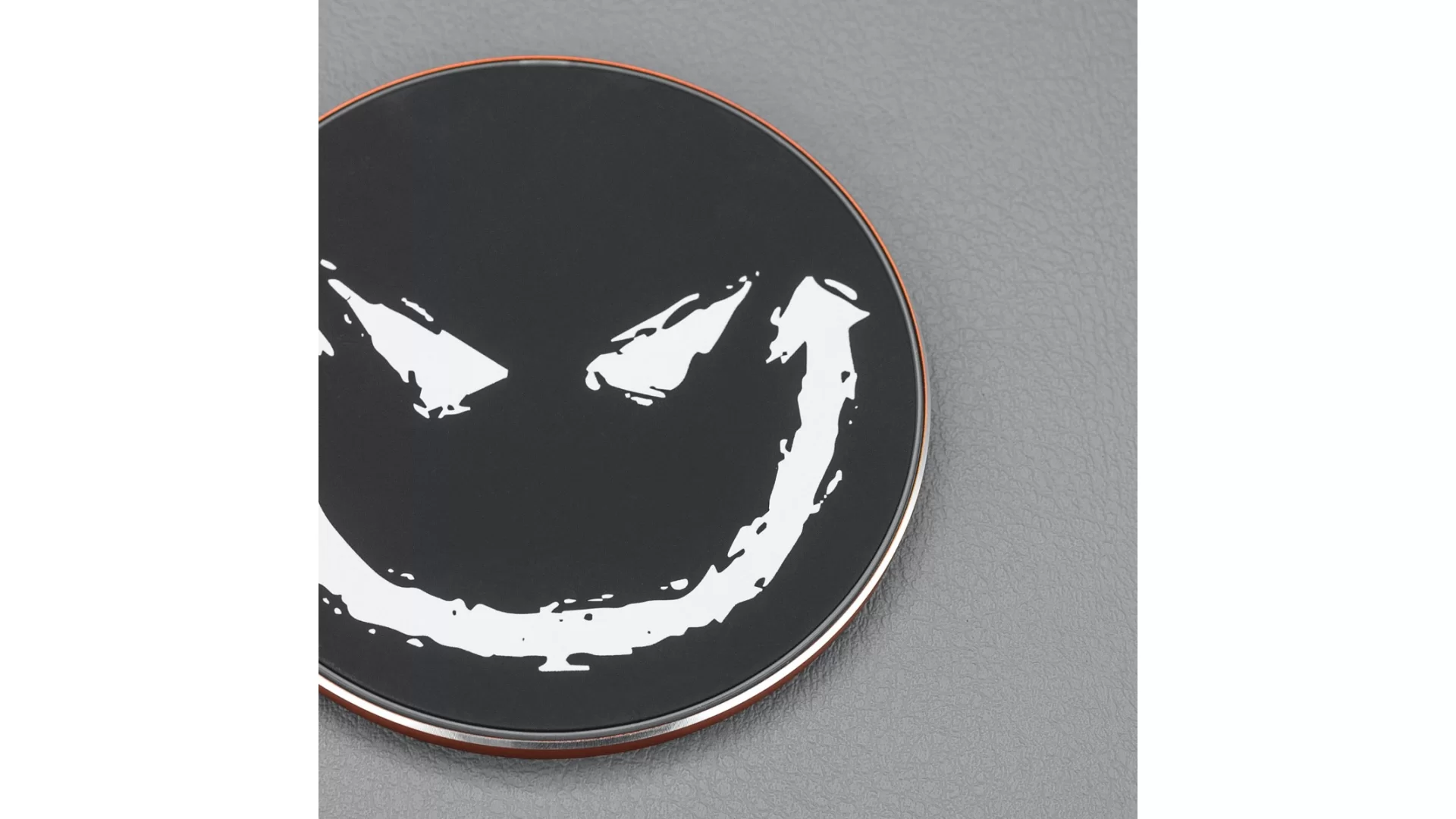 Stedi Wireless Charger - Smiley - MER-CHR-SML-02-WLS - View 5