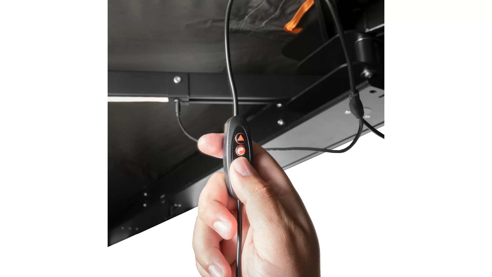 Darche Freestanding Hardshell 270 Awning (T050801736) - View 6