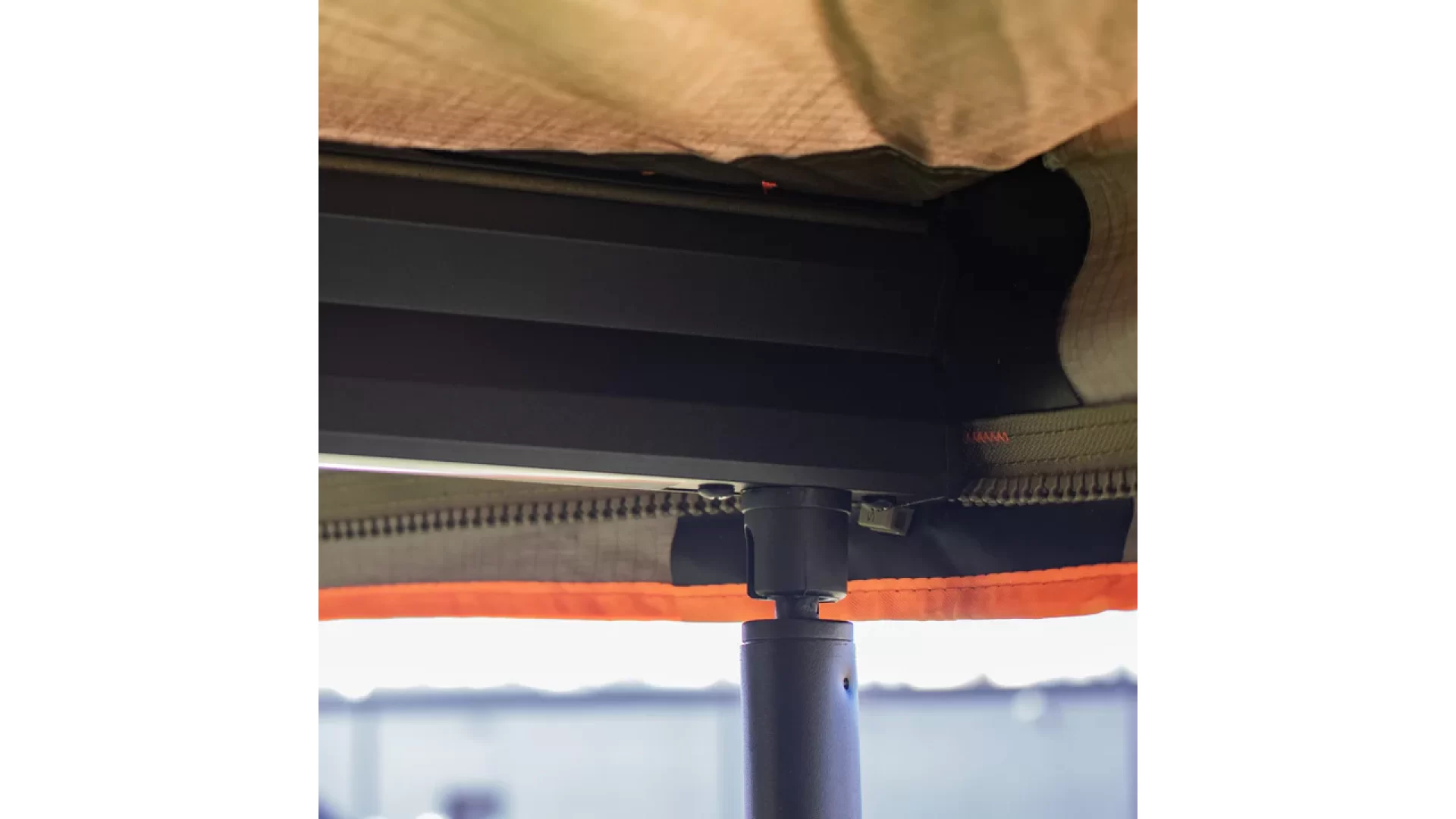 Darche 270 Freestanding RTT Entry (T050801737) - View 7