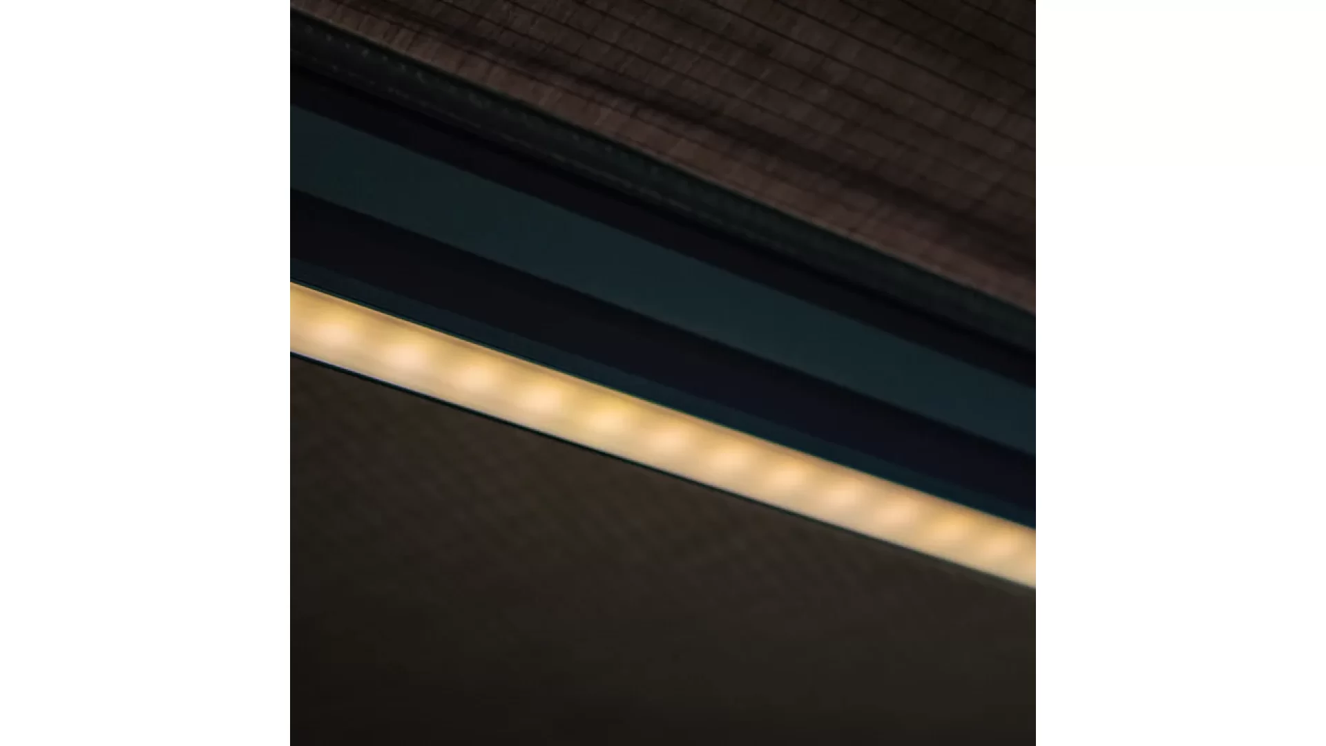 Darche 270 Freestanding RTT Entry (T050801737) - View 5