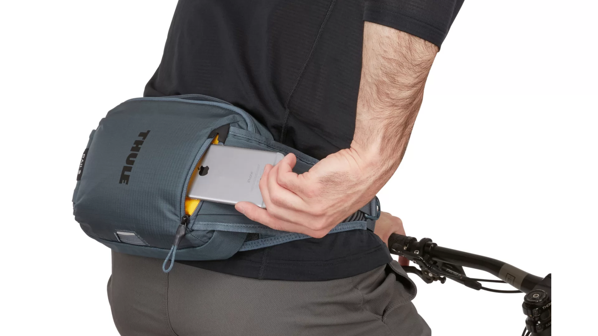 Thule Rail Hip Pack 2L 3204480 - View 4