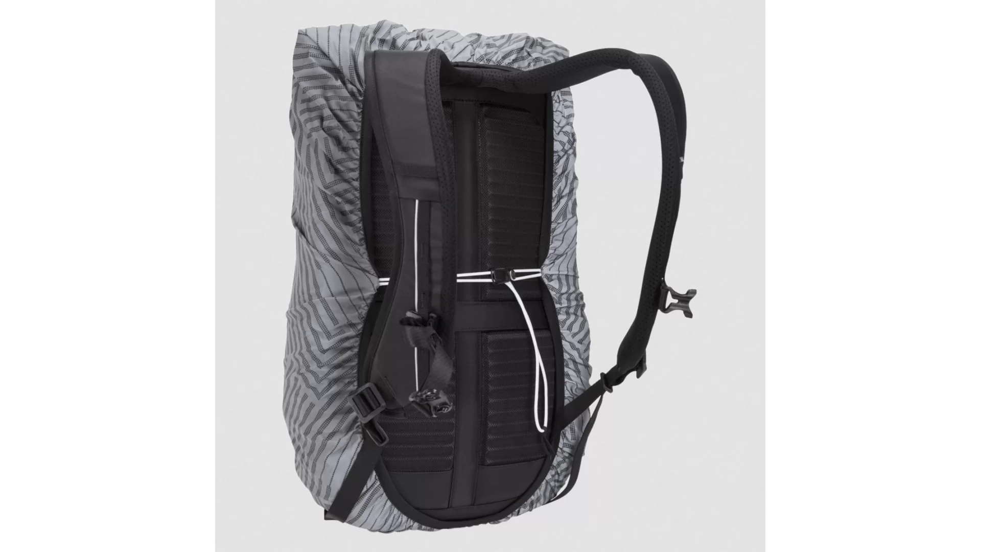 Thule Paramount Rain Cover Silver - 3204733 - View 3