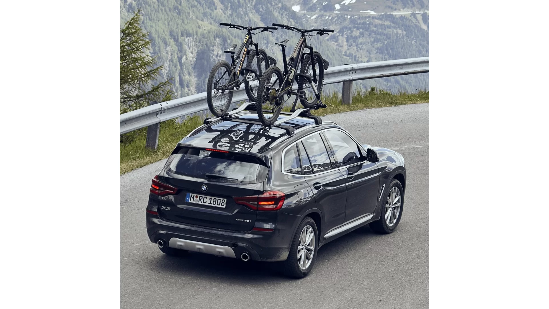 Thule UpRide 599 Silver Roof Mounted Bike Carrier (599001) - View 1