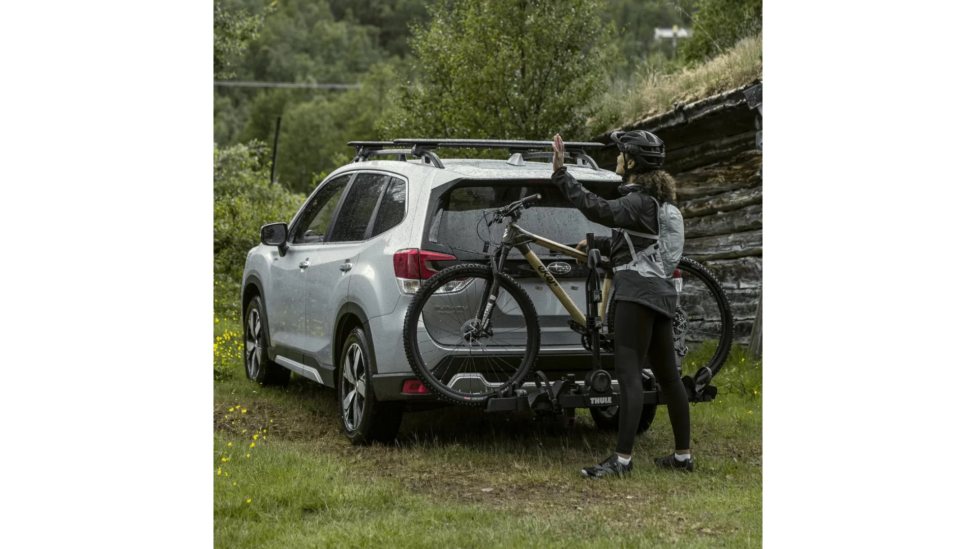 Thule DoubleTrack Pro XT 2 Bike Hitch Mounted Carrier (905402) - View 3