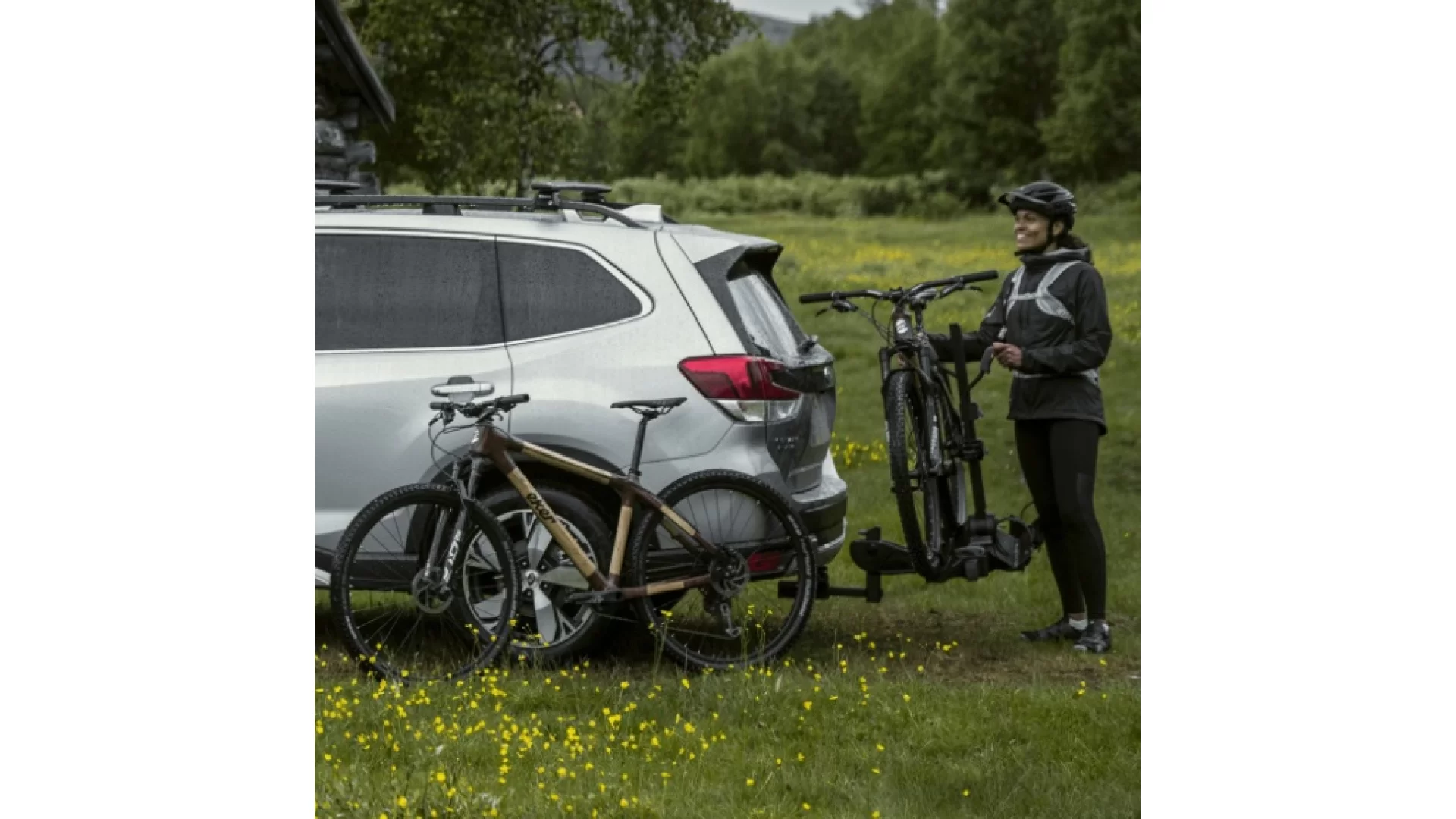 Thule DoubleTrack Pro XT 2 Bike Hitch Mounted Carrier (905402) - View 1