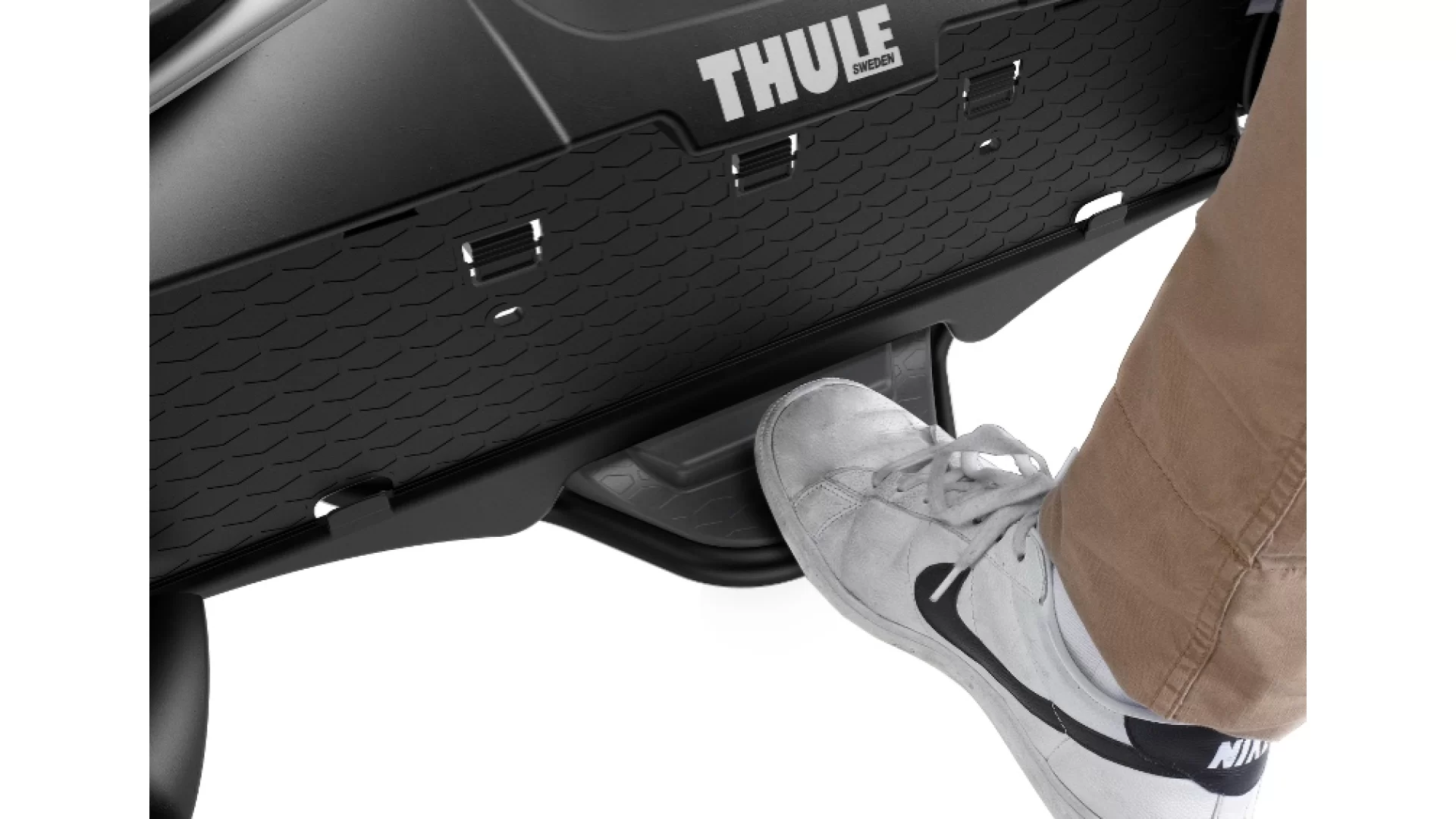 Thule VeloCompact 2 Bike Tow Ball Mounted Carrier (924001) - View 8