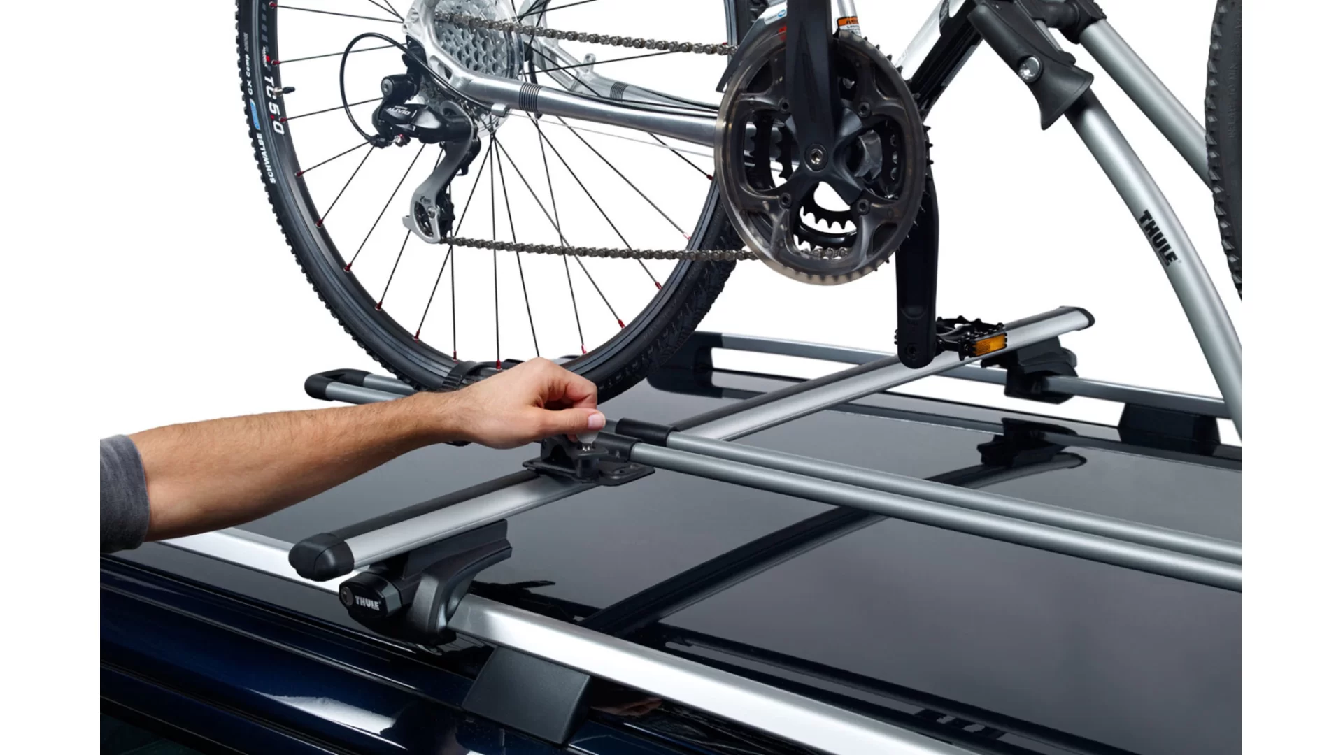 Thule FreeRide 532 silver roof mounted bike carrier x 4 with matching locks (532002) - View 2