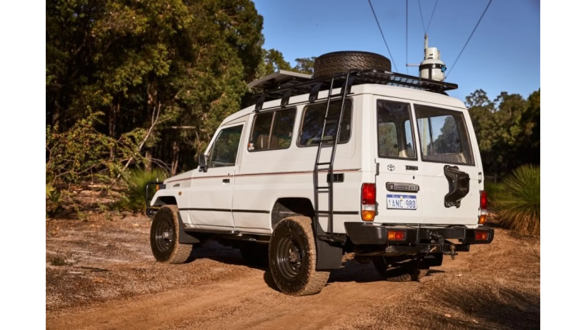 Tracklander Side Fixed Ladder suits Toyota 75-78 series landcruiser Troopy with Enclosed, Open ended and Flat top 28, 22, 18 and 14 Racks - TLRALLKIT1 - View 1