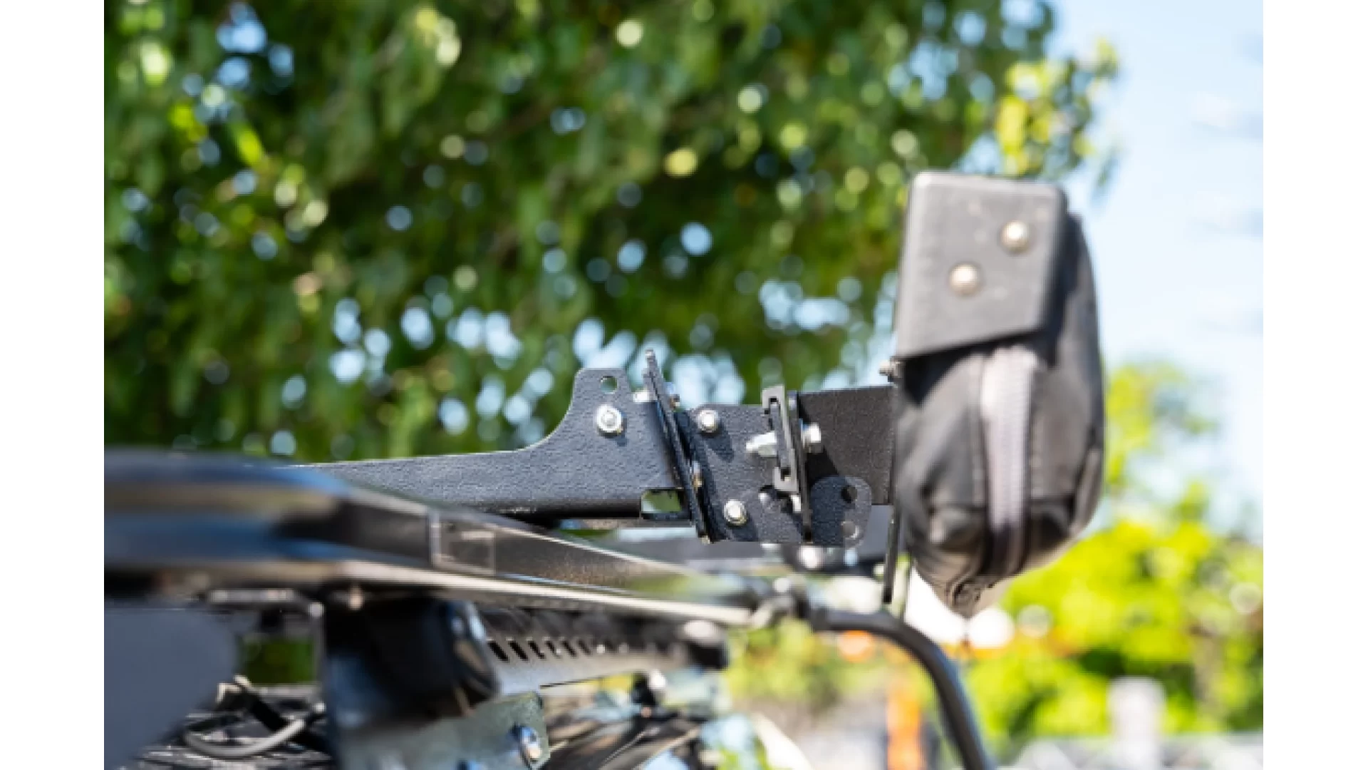 Tracklander Heavy Duty Awning Bracket - TLRHDAM - View 1