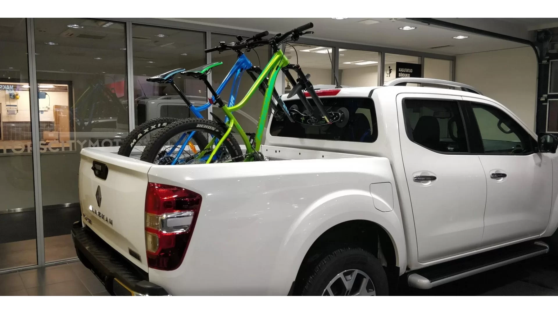 Tree Frog Model Pro 2 Bike Rack QR / 15x100 Universal Mount MP0002 - 205245 - View 3