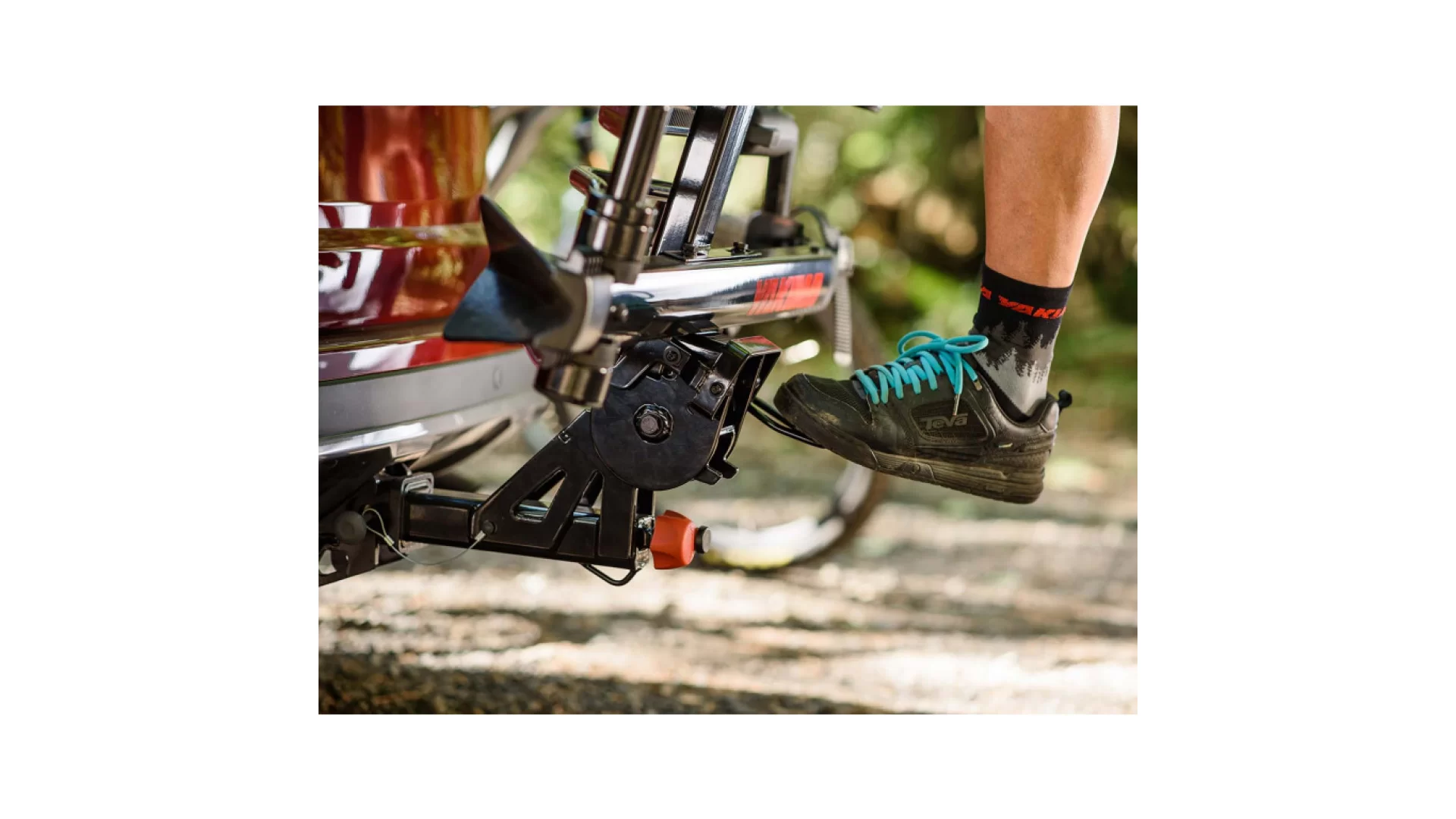 Yakima HoldUp Evo Black 2 Bike Hitch Mounted Carrier (8002479) - View 5