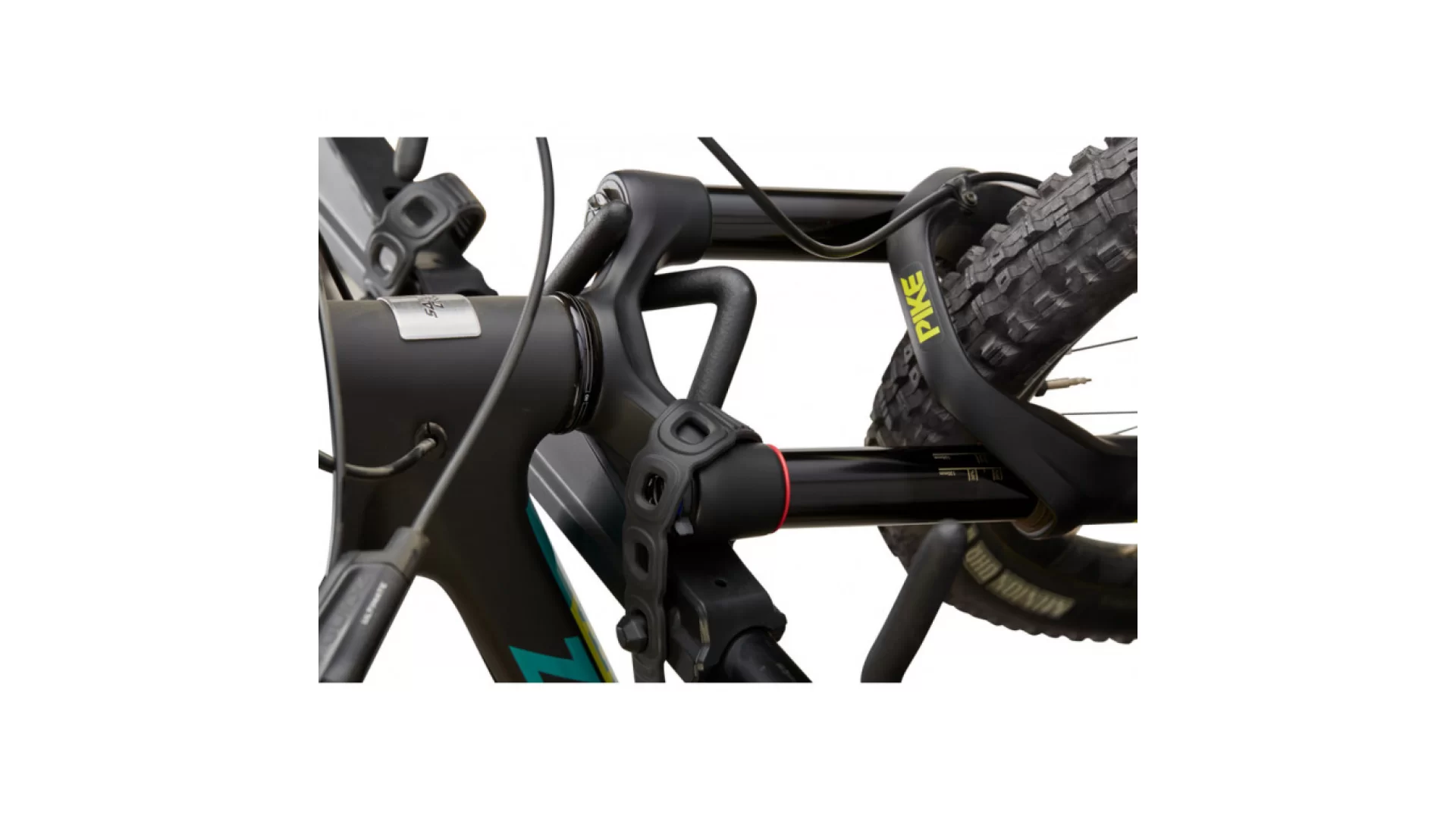 Yakima Hangover 4 Hitch Mounted Bike Carrier (8002484) - View 5