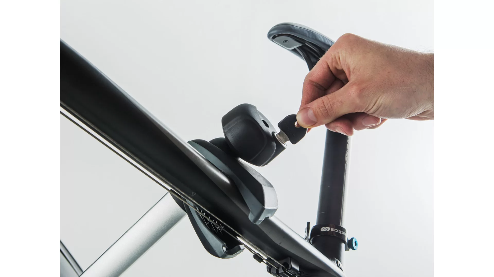 Yakima JustClick 3 Bike Tow Ball Mounted Carrier (8002494) - View 3