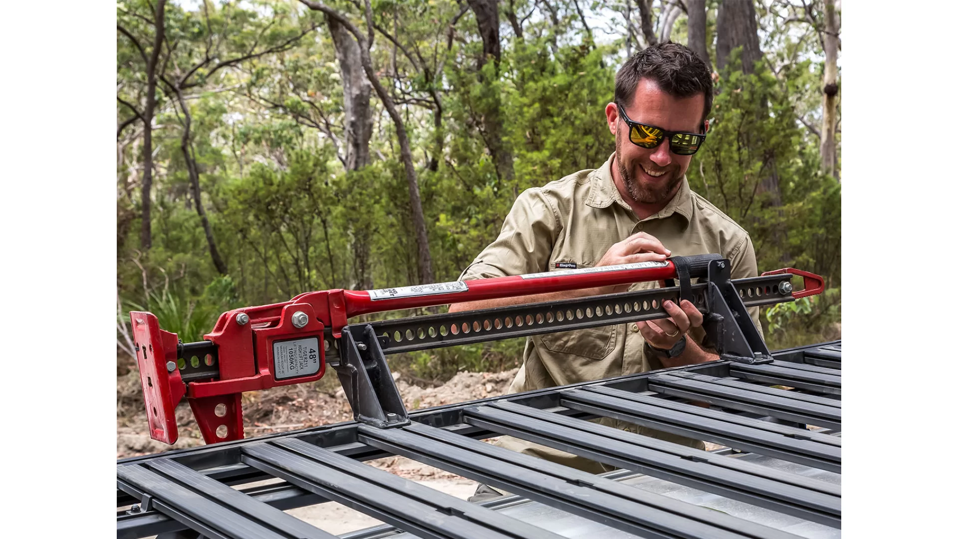 Yakima High Lift Jack Holder 8005033 - View 1